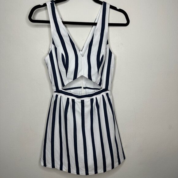 Topshop Navy and White Stripe Triangle Waist Cutout VNeck Nautical Mini Dress 4 - Picture 3 of 14